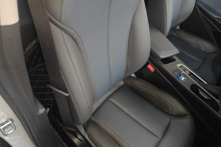 Used Buick Velite 6 2023 430km Range Commuter Version
