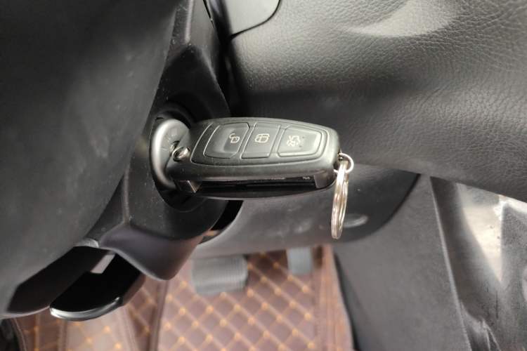 Used Ford Focus 2018 Hatchback Classic 1.6L Automatic Trendy SmartDrive Edition