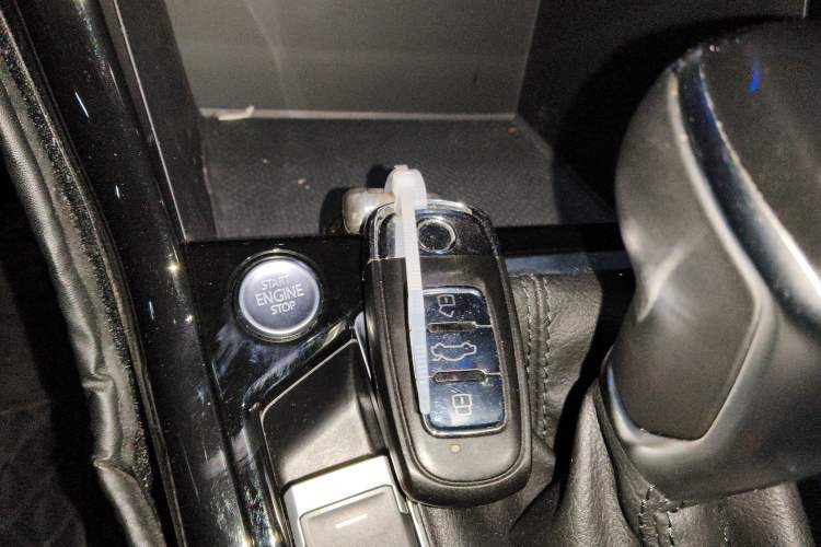 Used Volkswagen Tayron GTE Plug-in Hybrid 2020 1.4T Luxury Model Vehicle Key