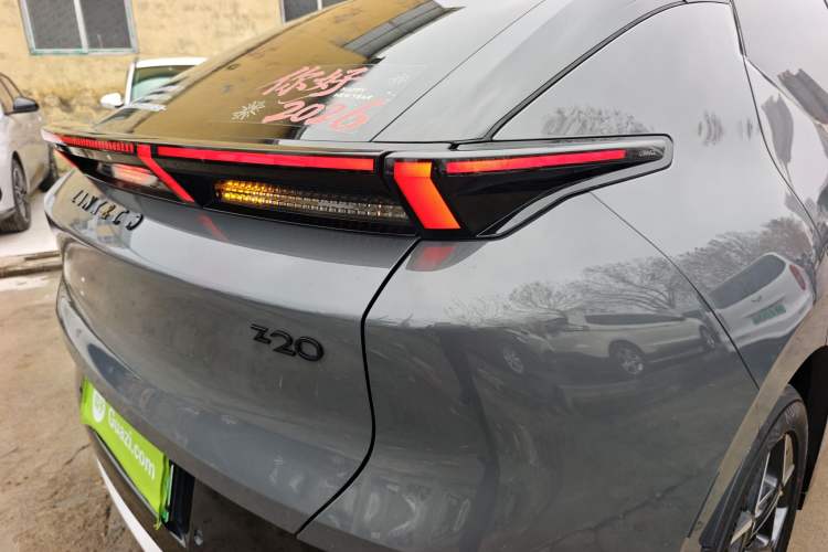 Used Lynk & Co Z20 2025 530 km Range Rear-Wheel Drive Pro