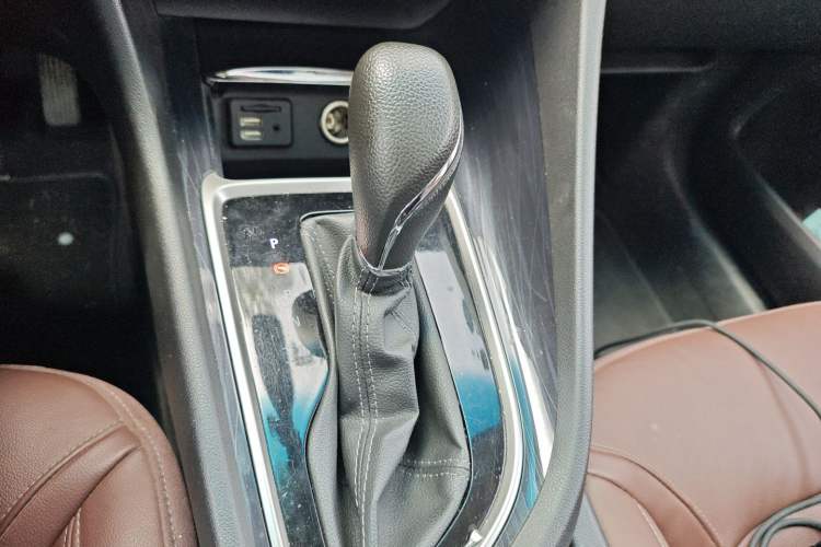 Used Buick GL6 2019 18T 6-Seater Connected Luxury Version China V Standard