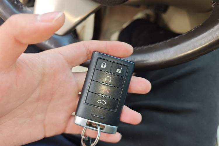 Used Cadillac SLS Seville 2011 2.0T Elite Edition Vehicle Key