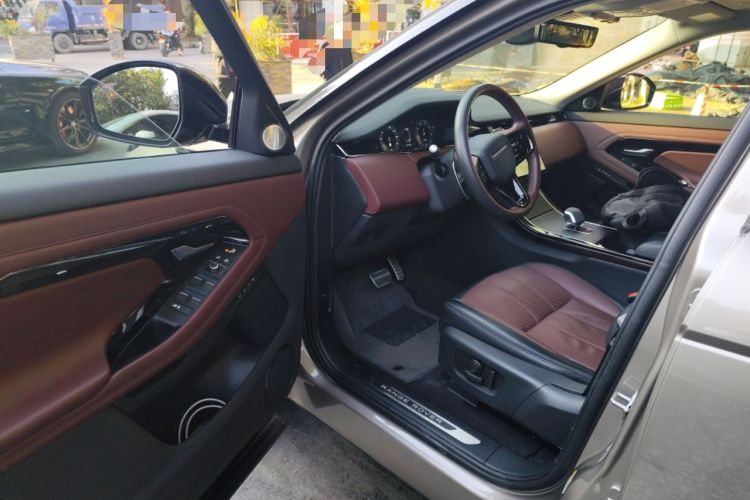 Used Land Rover Range Rover Evoque 2024 Aurora L 249 PS Glowing Limited Edition