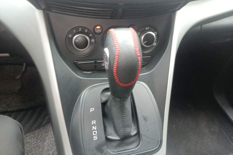 Used Ford Kuga 2013 1.6L GTDi Two-Wheel-Drive Comfort Model
