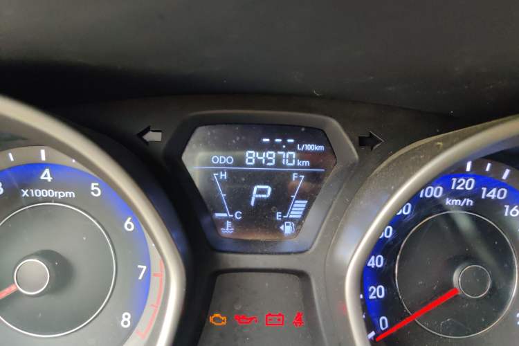 Used Hyundai Elantra (5th Generation / Langdong) 2012 1.6L Automatic Fashion Edition Odometer Close Up