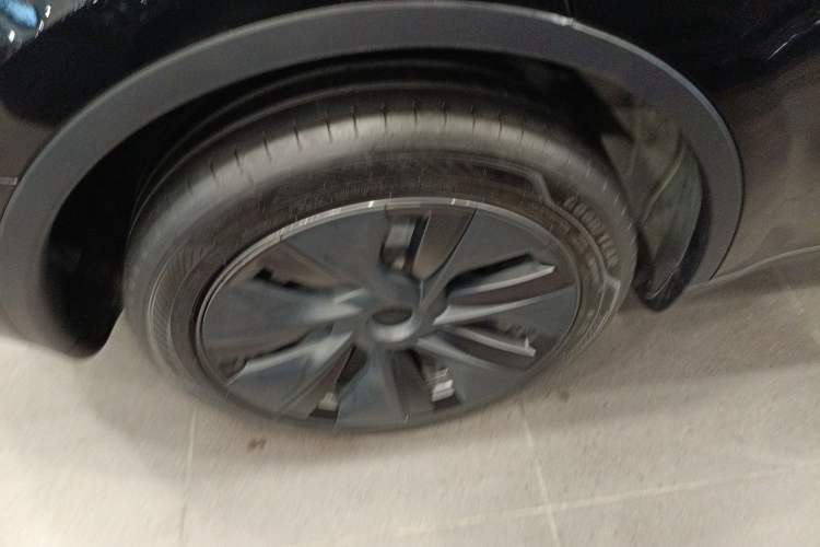 Used Tesla Model Y 2023 Rear-Wheel-Drive Version