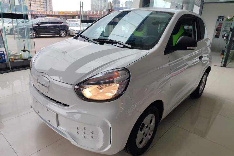 Used Roewe Clever 2021 302 km New Four-Seater Super-Efficient Version