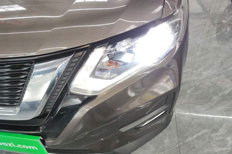 Used Nissan X-Trail 2019 2.0L CVT Smart Connect Comfort Edition 2WD
