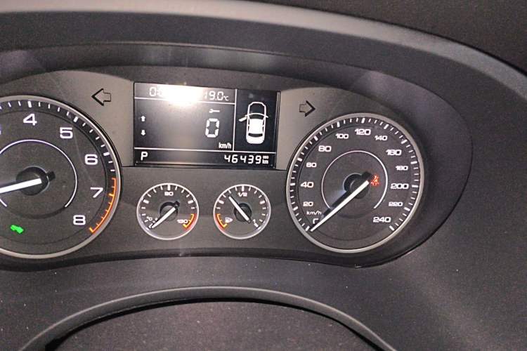 Used BORGWARD BX5 2020 20TGDI Automatic Two-Wheel Drive Pioneer Edition Odometer Close Up