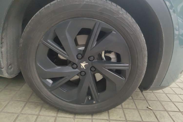 Used ARCFOX Alpha S 2023 650E Forest Edition PRO 175kw