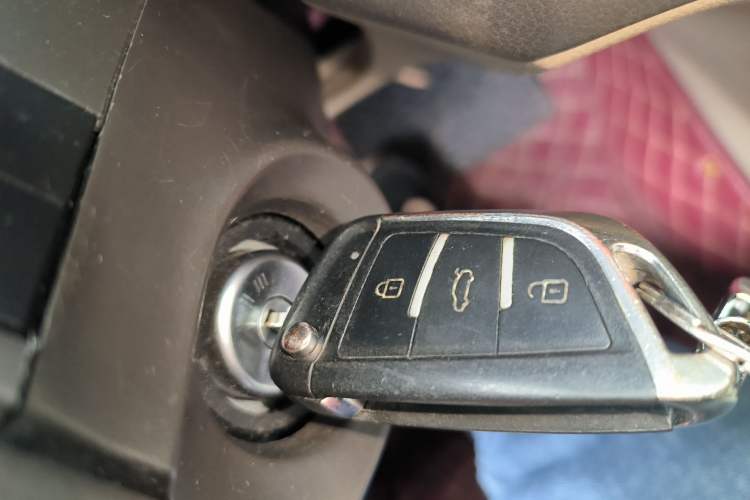 Used Ford Focus 2013 Sedan Classic 1.8L Manual Base Model Vehicle Key