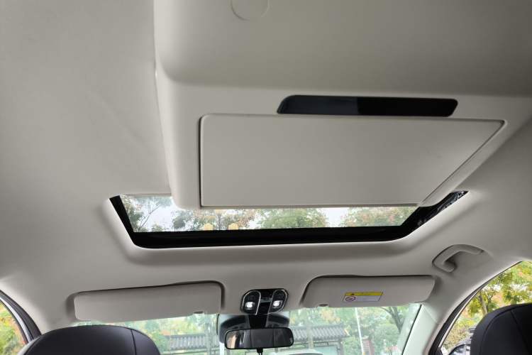 Used GAC Trumpchi E8 New Energy 2024 150km Dragon Roar Starry Night+