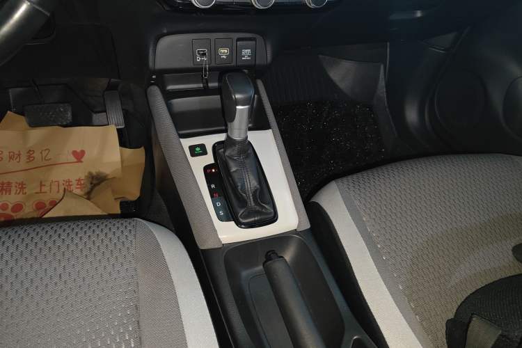 Used Honda LIFE 2021 1.5L CVT CRO-SS Fun Edition
