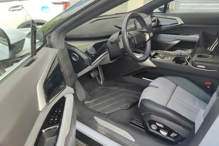 Used HiPhi Z 2023 Four-Seat Version