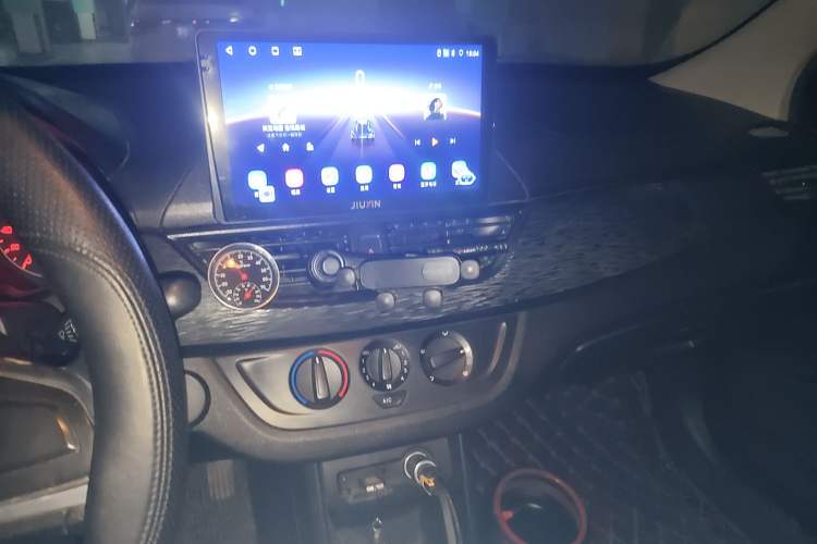 Used Baojun 310 2016 1.2L manual Comfort trim level