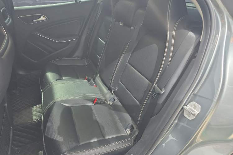 Used Mercedes-Benz GLA 2017 GLA 200 Fashion Model