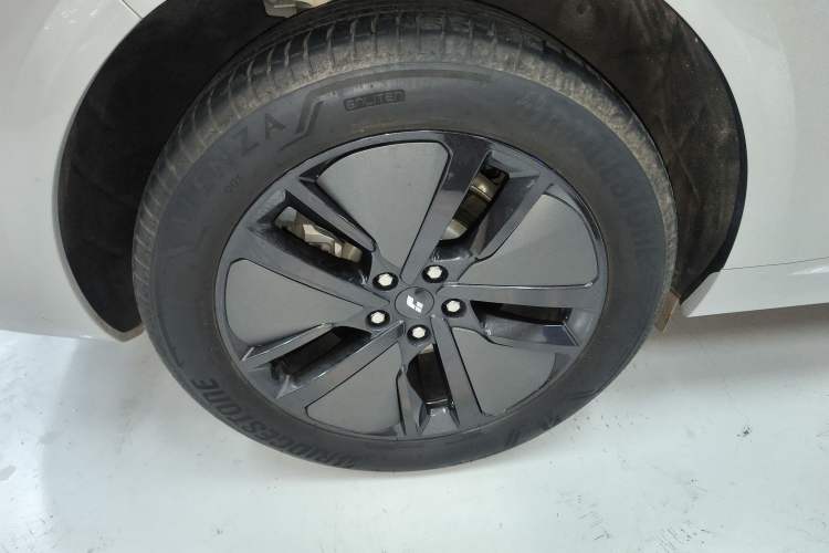 Used Li Auto L6 2024 Max Right Rear Wheel Hub