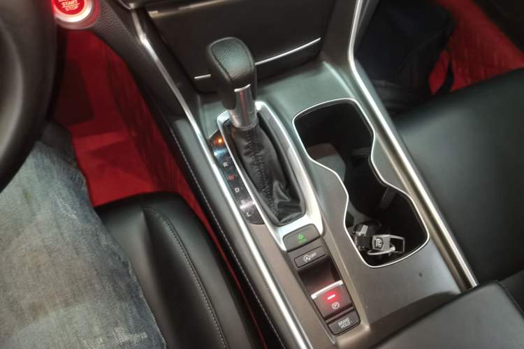 Used Honda Accord 2018 260TURBO Luxury Edition China VI Gear Lever