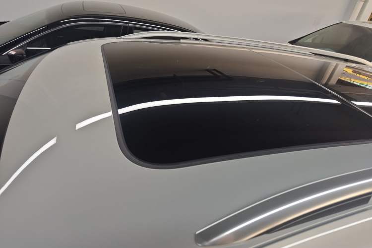 Used Volkswagen Tiguan L 2021 330TSI Automatic Two-Wheel Drive R-Line Flagship Edition
