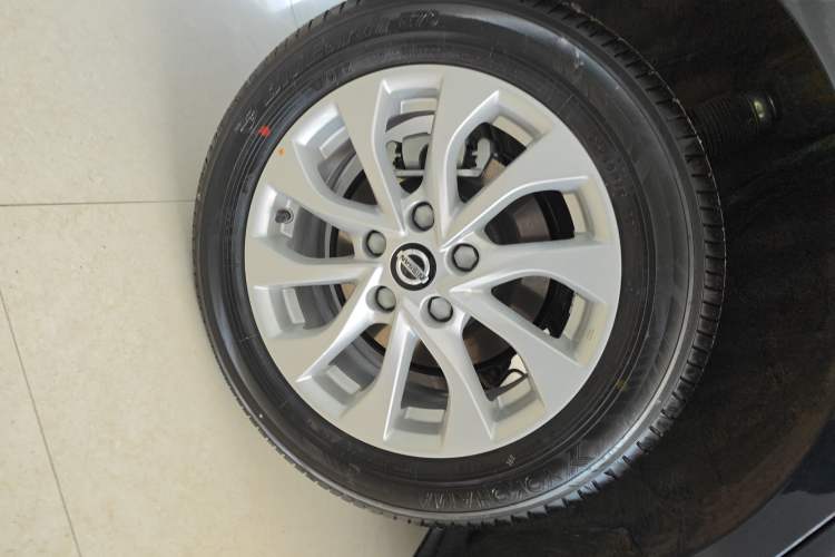 Used Nissan Sylphy 2024 Facelifted Three Classic 1.6XE CVT Comfort Edition Right Rear Wheel Hub