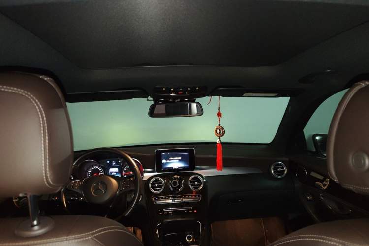 Used Mercedes-Benz GLC 2017 GLC 260 4MATIC Luxury Model