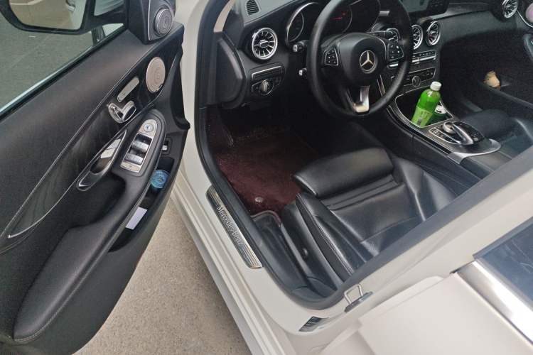 Used Mercedes-Benz C-Class 2017 C 200 L Sport Edition Driver Seat