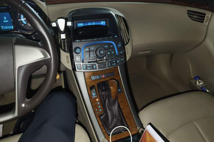 Used Buick LaCrosse 2012 2.4L SIDI Elegant Edition