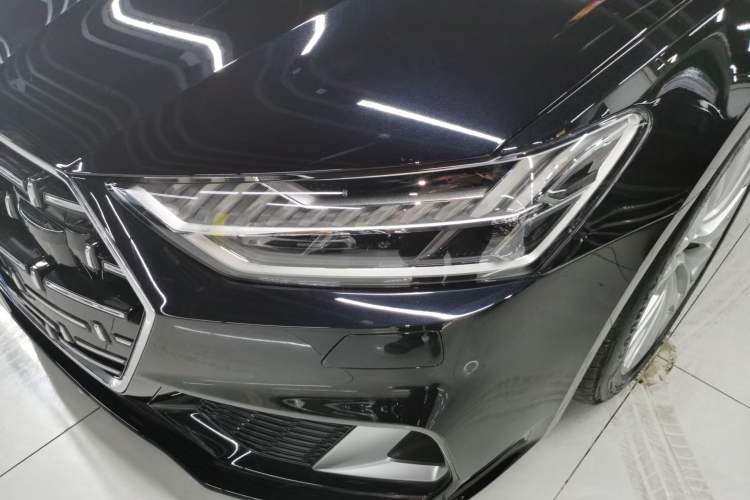 Used Audi A7L 2024 45TFSI S-line Dream-Building Edition Flow Crystal Package
