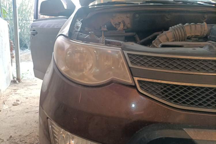 Used Wuling Hongguang 2015 1.5L S Base Model China IV Right Front Headlight