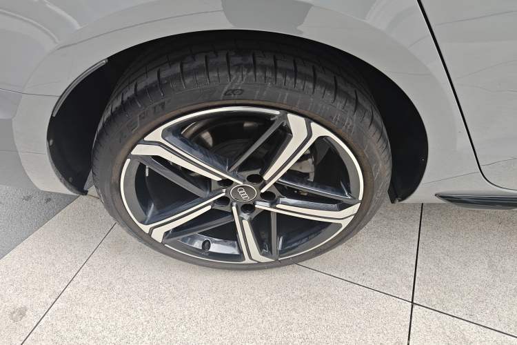 Used Audi A4L 2024 40 TFSI Luxury Dynamic Edition