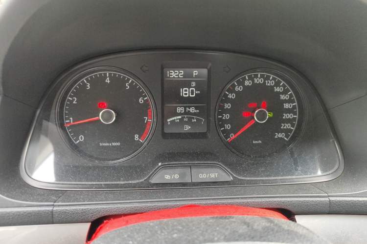 Used Volkswagen Lavida 2013 Revised Classic 1.6L Automatic Fashion Edition