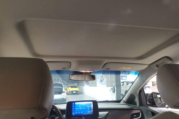 Used Buick GL8 2020 Land Cruiser Executive Class 652T Comfort Model
