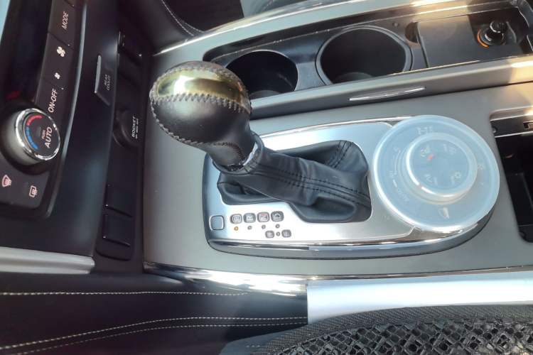 Used Nissan Patrol 2017 4.0L SE U.S.-Spec Version
