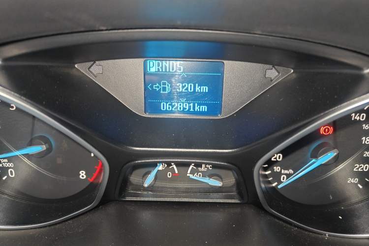 Used Ford Focus 2018 Sedan Classic 1.6L Automatic Trendy SmartDrive Edition Odometer Close Up