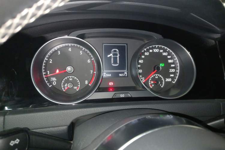 Used Volkswagen Golf 2016 1.4TSI Automatic R-Line