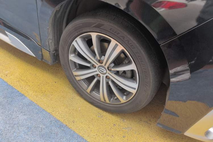 Used GAC Trumpchi M8 2018 320T Luxury Edition Right Front Wheel Hub