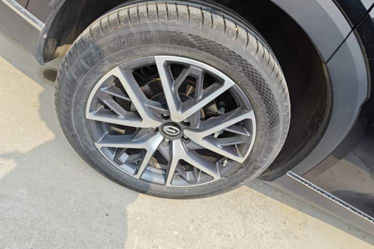 Used GAC Trumpchi GS8 2022 LINGHANG Series 2.0 TGDI Two-Wheel-Drive Luxury Edition (7 Seats) Right Rear Wheel Hub