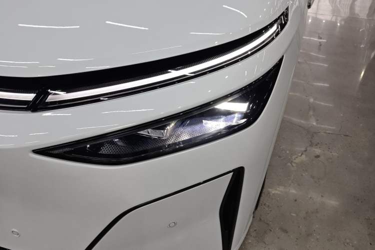 Used XPeng X9 2026 Model—Range-Extended Version 1602 Max