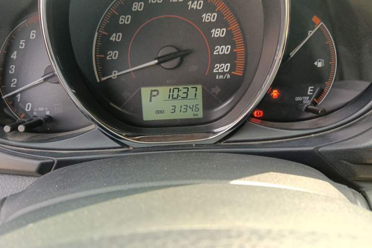 Used Toyota YARiS L Zhi Xuan 2020 X-Trail X 1.5L CVT Leading Edition Odometer Close Up