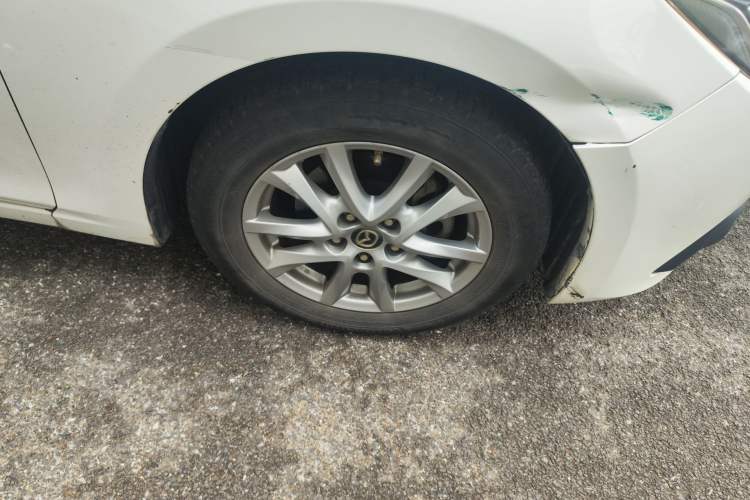 Used Mazda 3 Axela 2014 Sedan 1.5L Automatic Luxury Model Right Front Wheel Hub