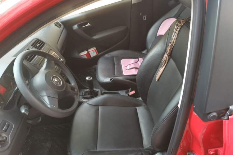 Used Volkswagen Polo 2013 1.4L Manual Fashion Edition