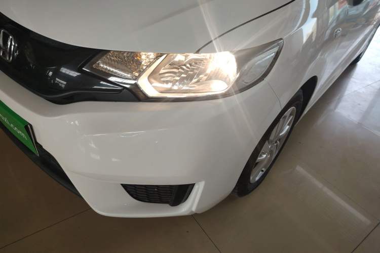 Used Honda Fit 2016 1.5L LXS CVT Comfort Sunroof Version
