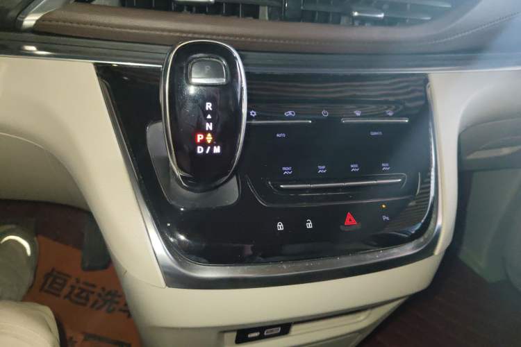 Used Buick GL8 2021 Land Cruiser Executive Class 652T Luxury Model