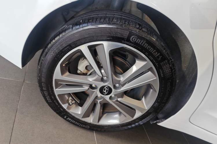 Used Hyundai Elantra (6th Generation / Lingdong) 2016 1.6L Automatic ZhiXuan – Elite Version Exterior 8