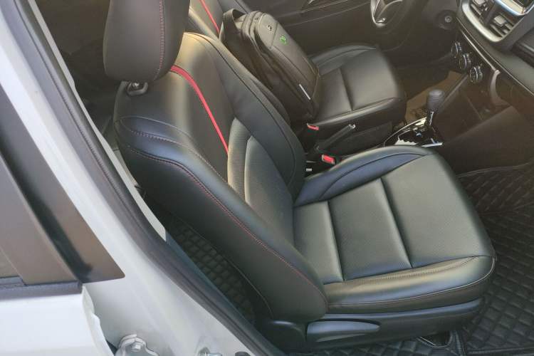 Used Toyota YARiS L Zhi Xuan 2021 X-Trail 1.5L CVT Luxury Edition
