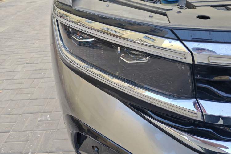 Used Volkswagen Talagon 2021 380TSI Four-Wheel Drive R-Line Touareg Edition Right Front Headlight