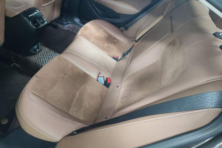 Used Buick Regal 2019 20T Elite Version China VI Standard
