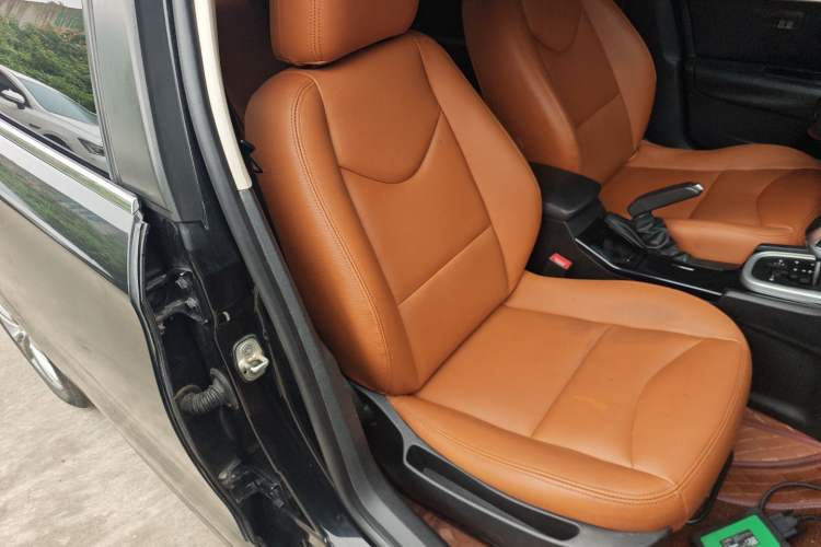 Used Citroen C4L 2014 1.8L Intelligent Drive Automatic Enjoyment Model
