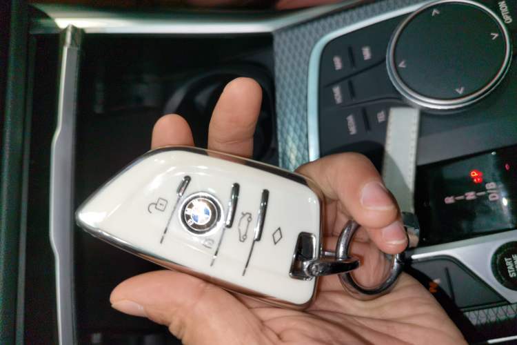 Used BMW i3 2024 eDrive 40 L Midnight Sports Package
