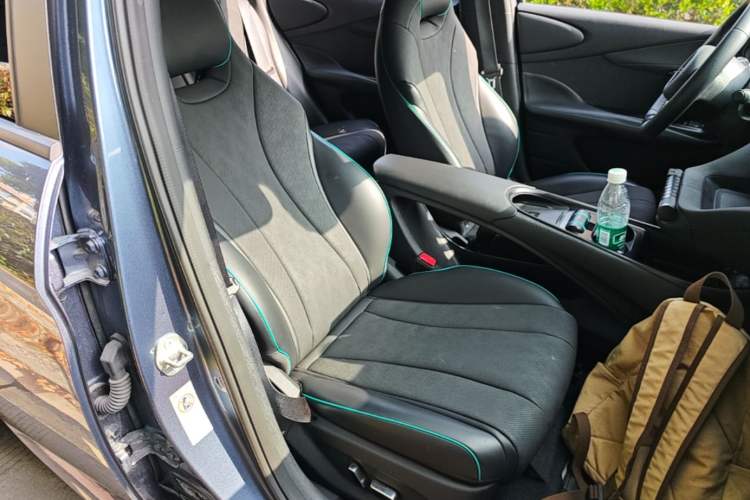 Used BYD Dolphin 2024 Honor Edition 420km Fashion Version
